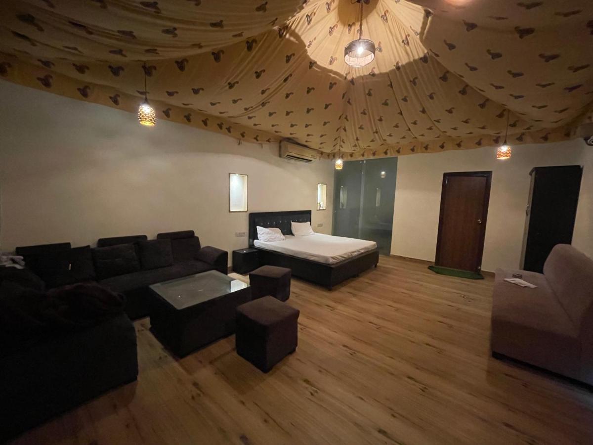 The Rustic Villa, A Stay With Luxuries Amenities And Exotic Nature ジャイプール エクステリア 写真